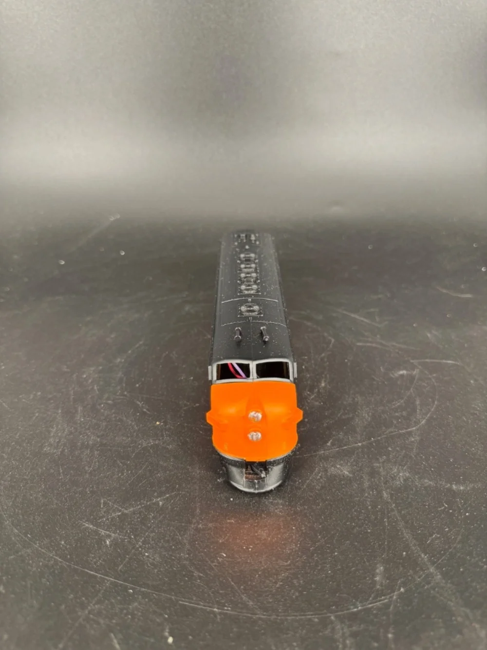 Life-Like Ho Scale F-7 Milwaukee Road 111C Locomotive